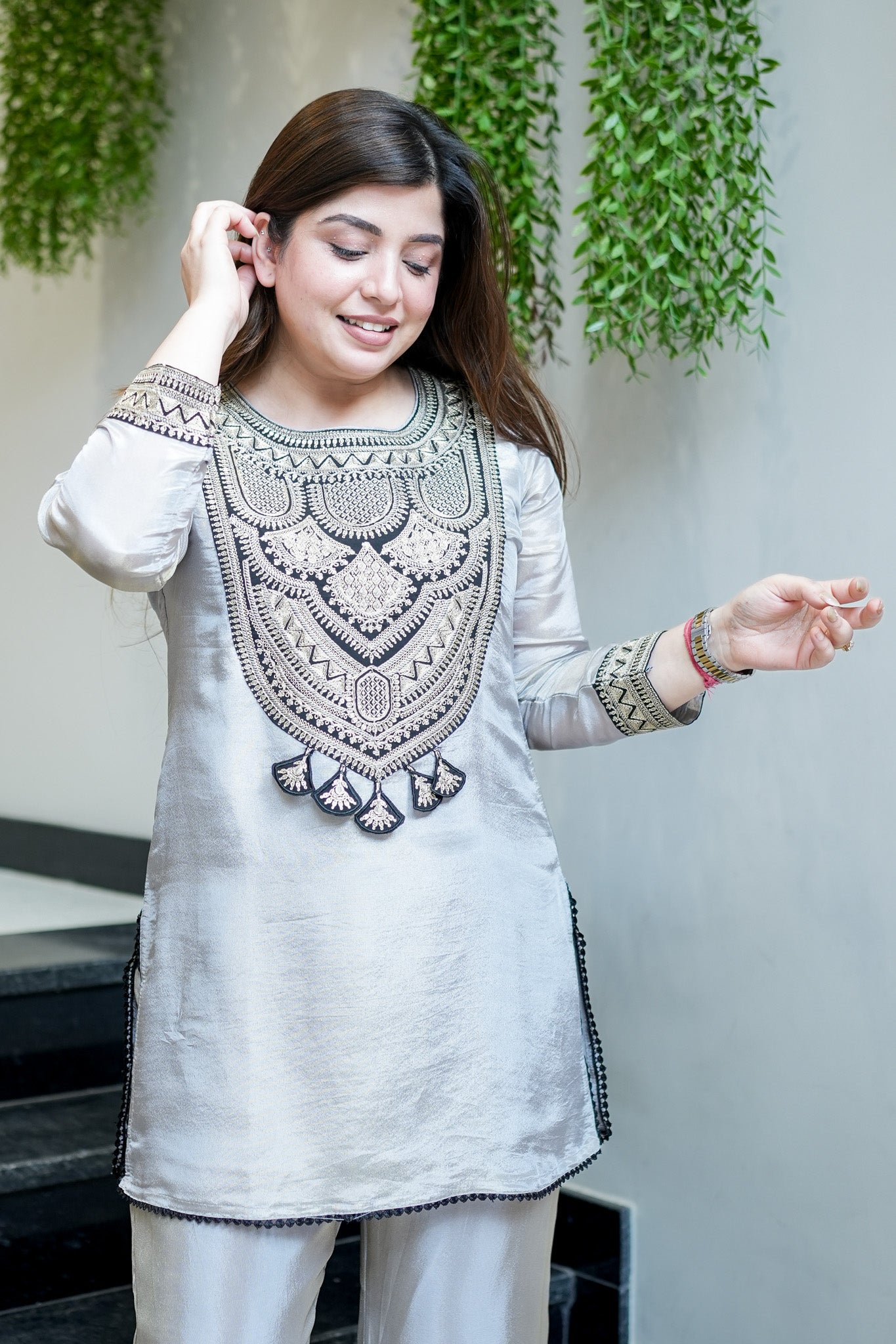 Vridahna Grey Silk Cord Set