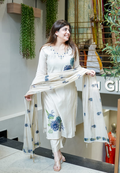 Fariha Embroidered Suit Set