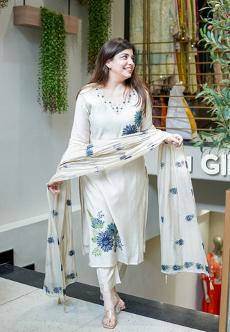 Fariha Embroidered Suit Set