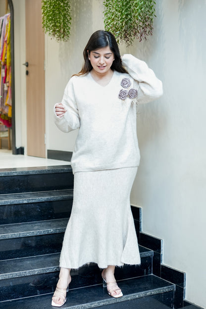 Hazel Flower Detailing Woollen Skirt Set