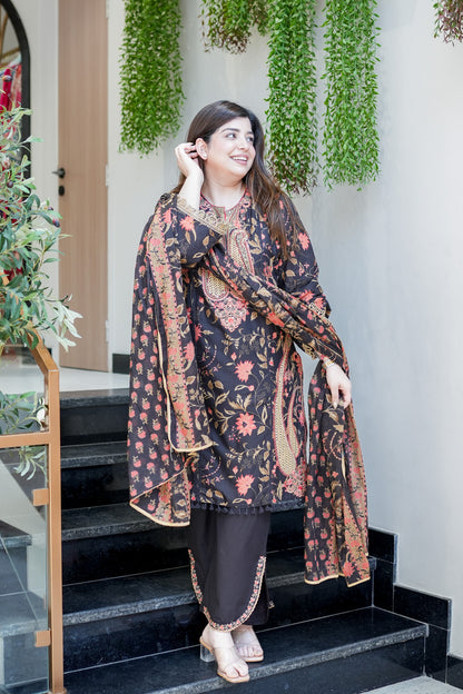 Mahnoor Cutwork Cotton Suit Set