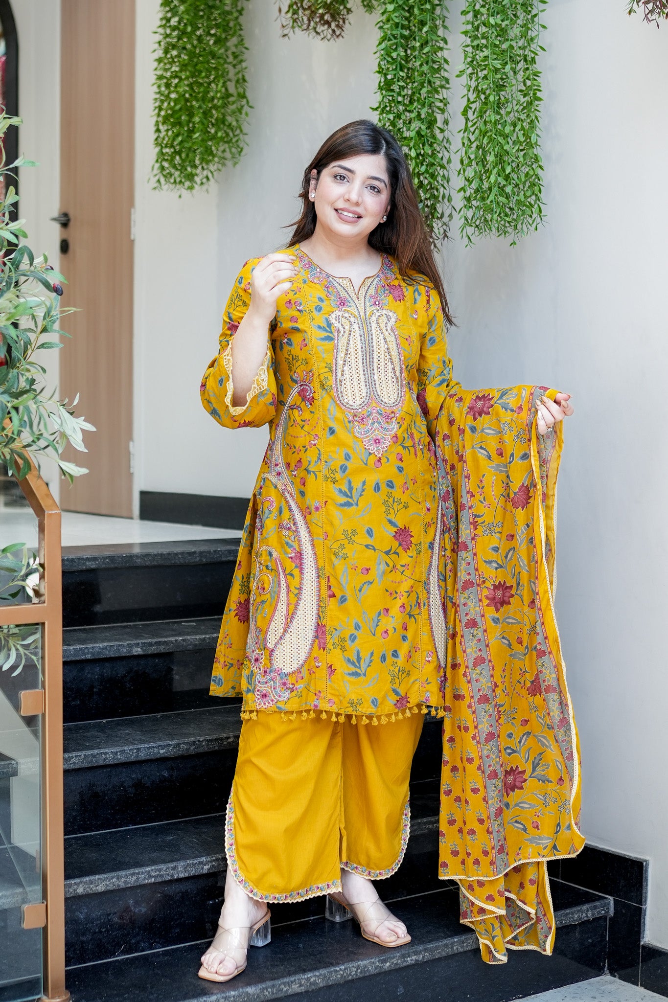 Mahnoor Cutwork Cotton Suit Set