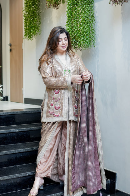 Aqsa Embroidred Luxe Suit Set