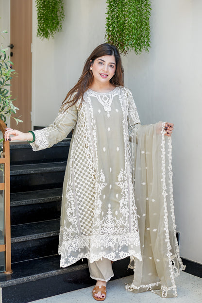 Ramsha Embroidered Pakistani Suit Set