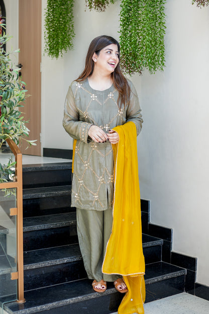 Faneera Embroidered Suit Set