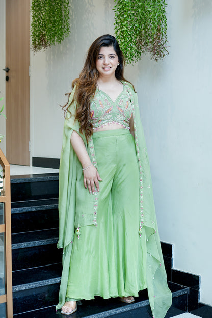 Mohe Embroidered Cape Style Outfit