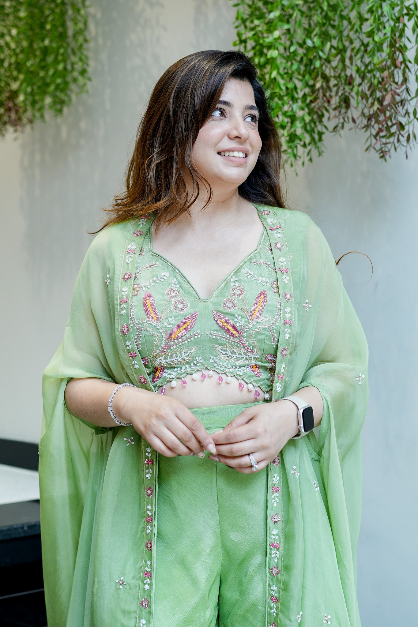 Mohe Embroidered Cape Style Outfit