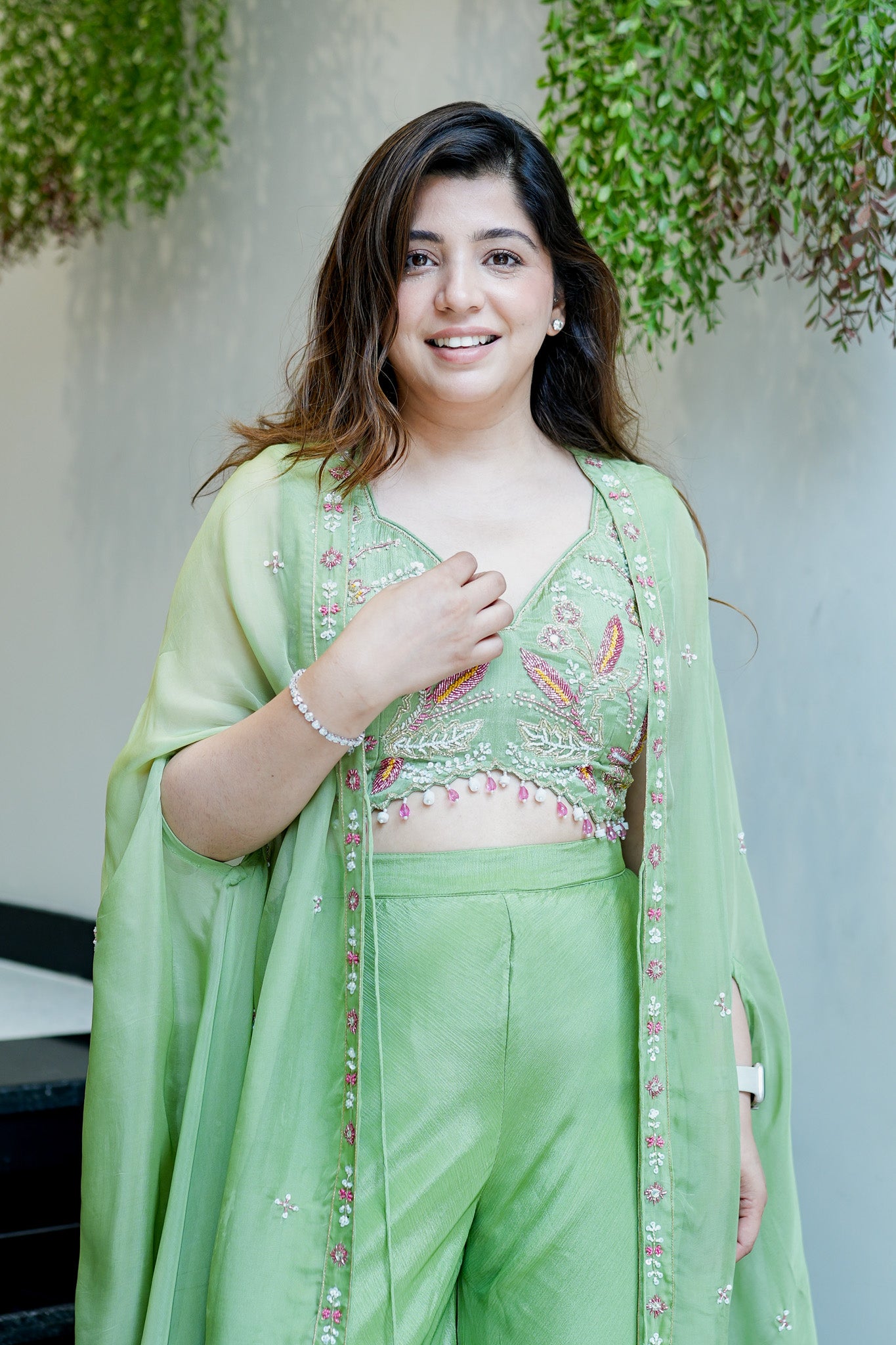 Mohe Embroidered Cape Style Outfit