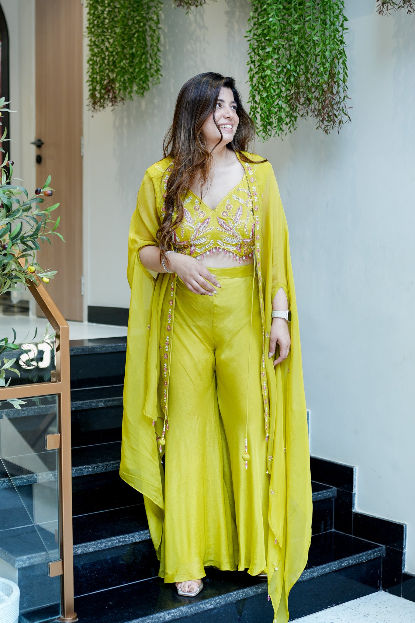 Mohe Embroidered Cape Style Outfit