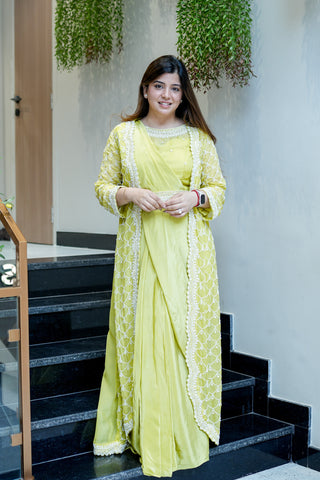 Taari Hand Embroidered Three Piece Set