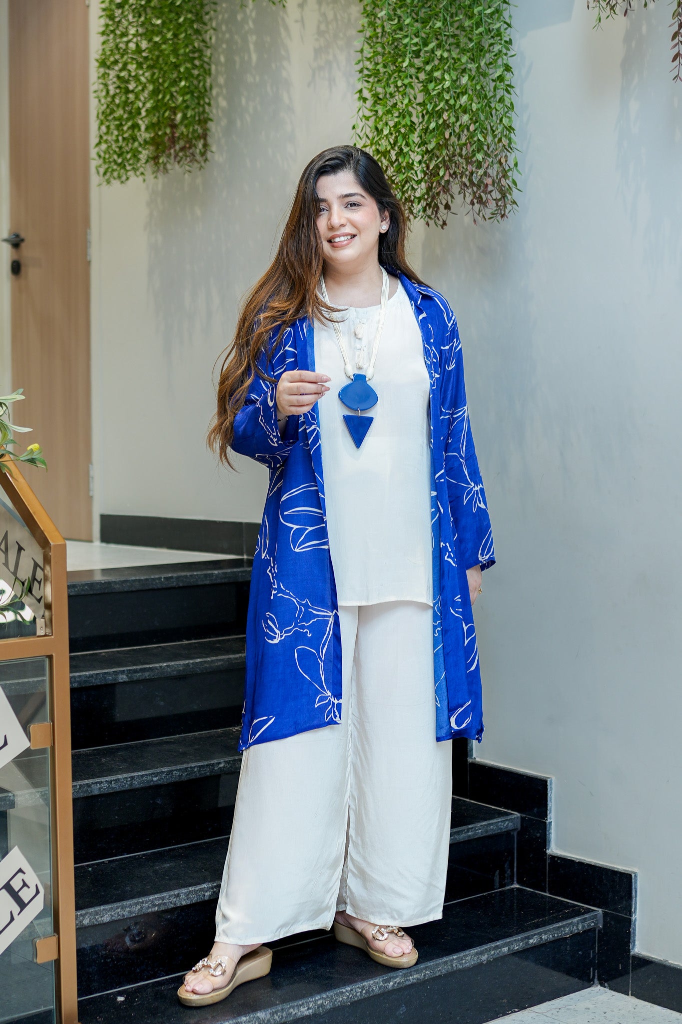 Evaa Printed Three Piece Set with Neck Piece
