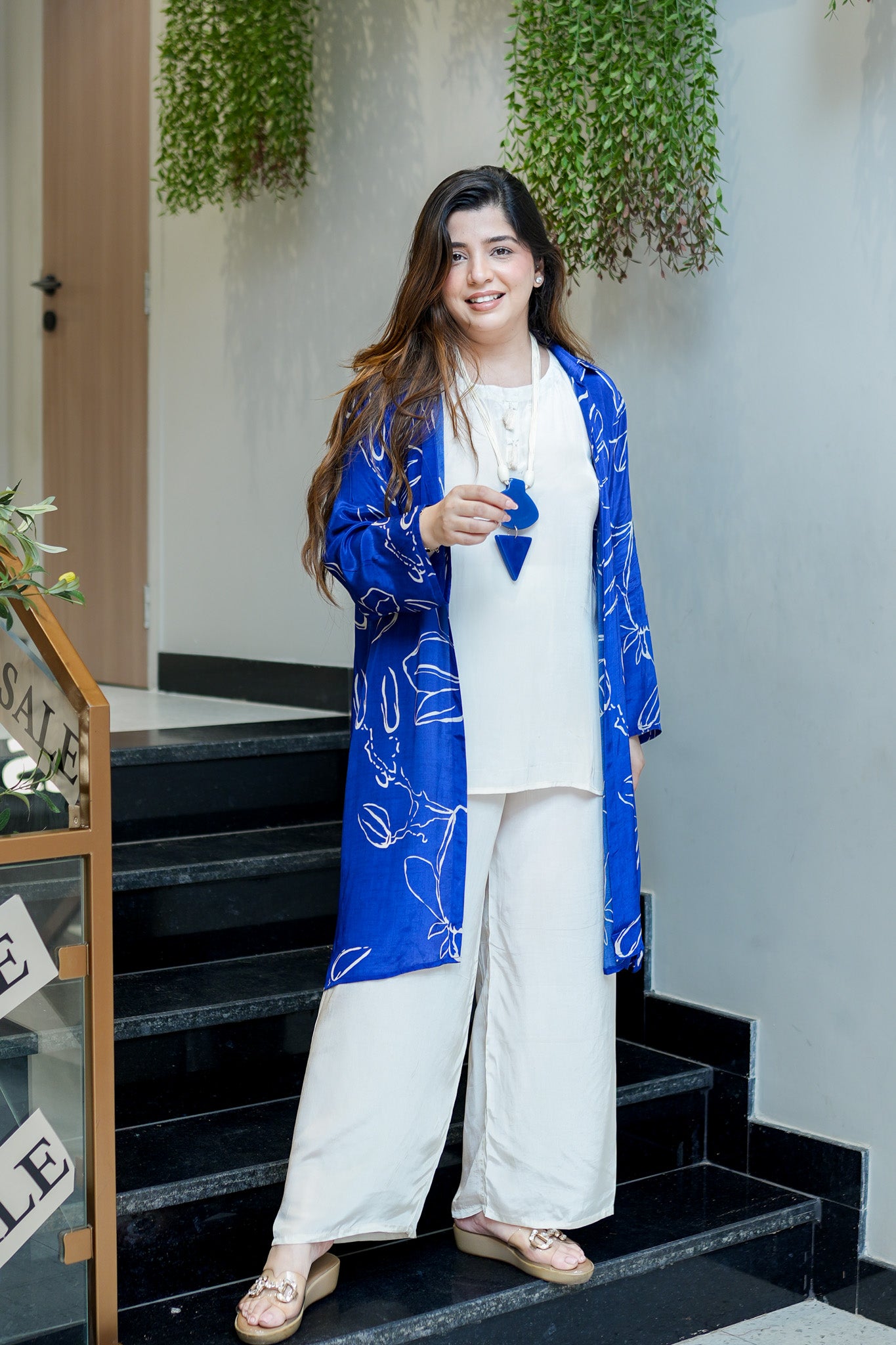 Evaa Printed Three Piece Set with Neck Piece
