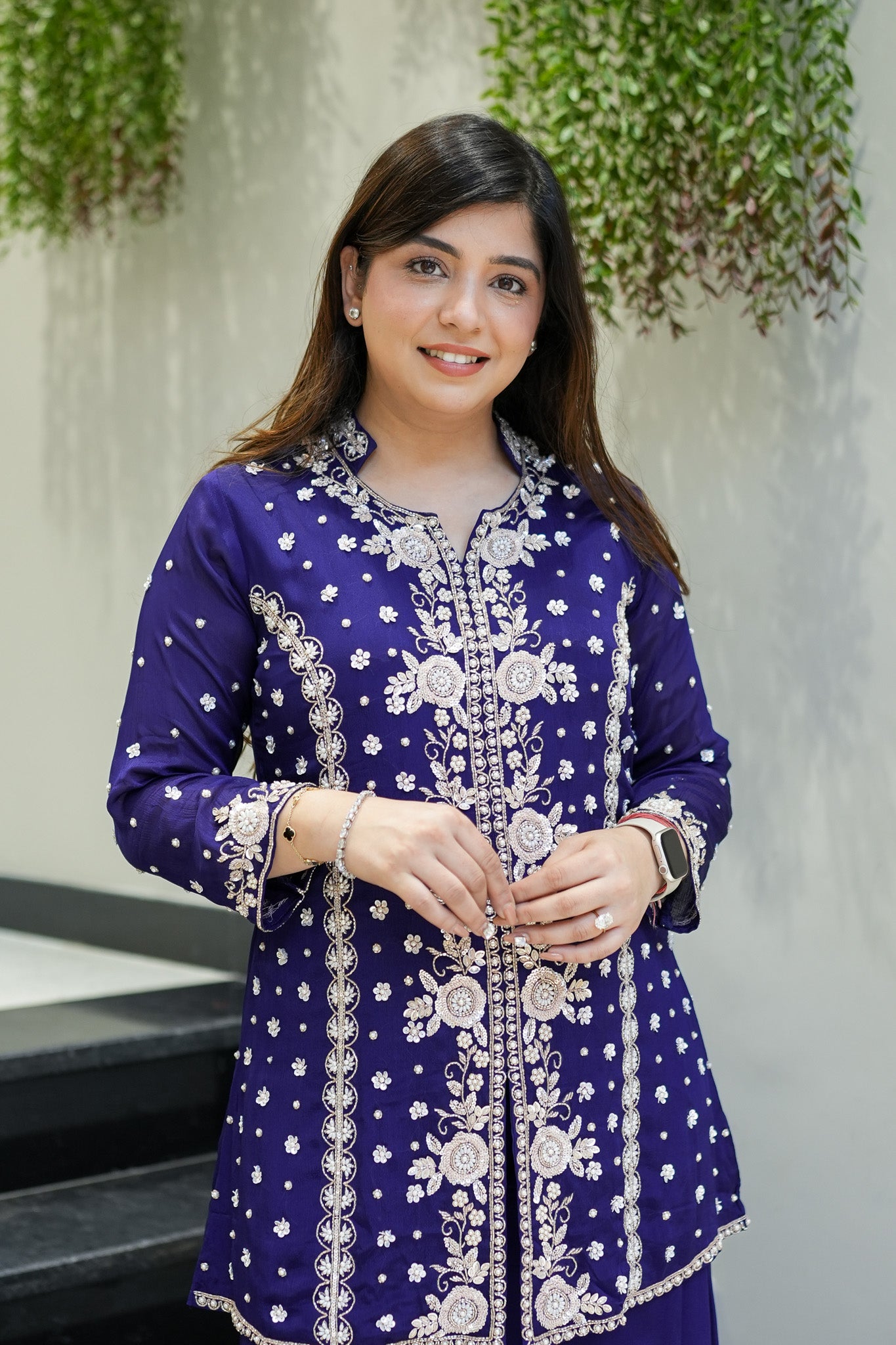 Anuga Hand Embroidered Set