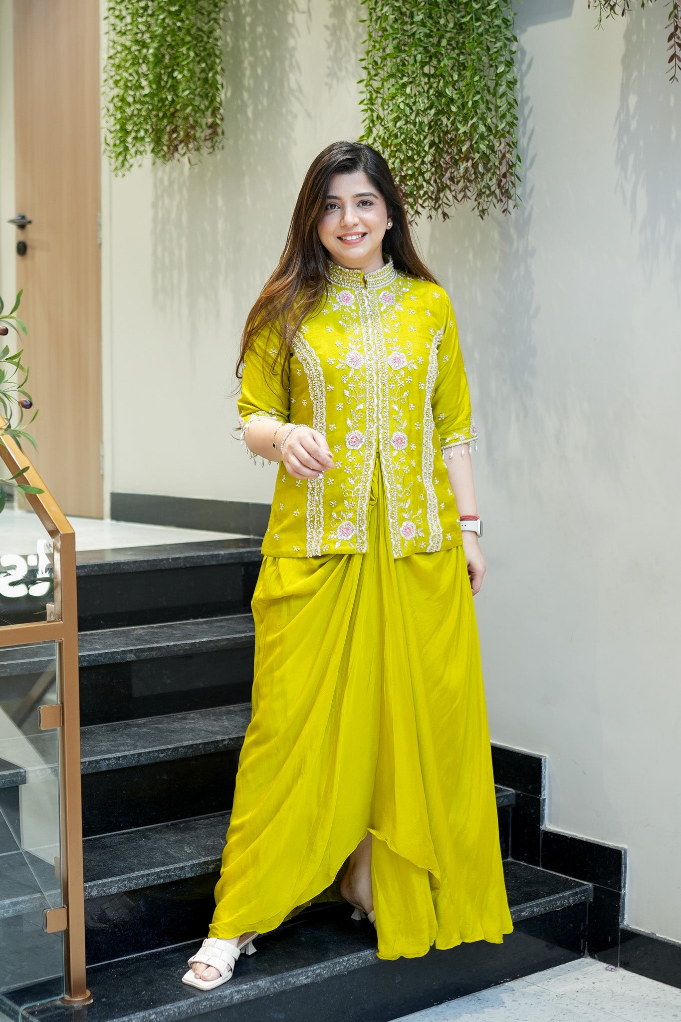 Anuga Hand Embroidered Set