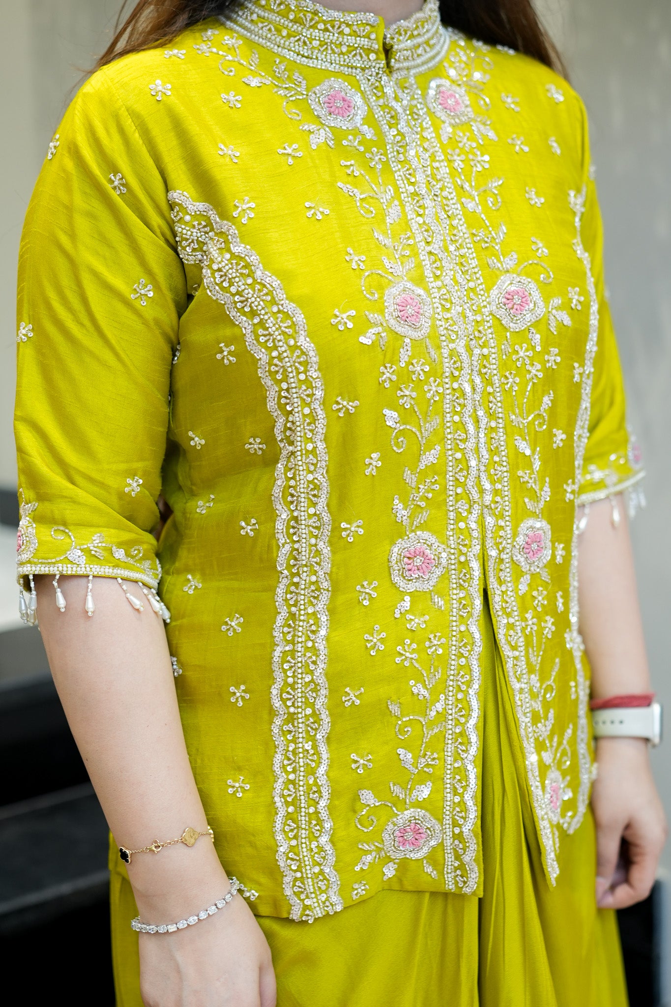 Anuga Hand Embroidered Set