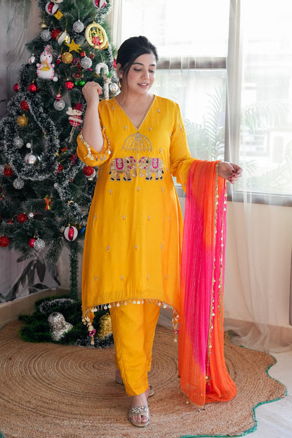 Inayat Yellow Suit With Pink Dupatta