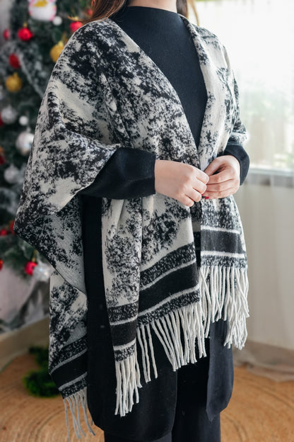 solie Premium Woollen Cape