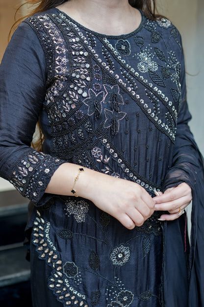 Neyara Embroidered Upside Down Suit Set