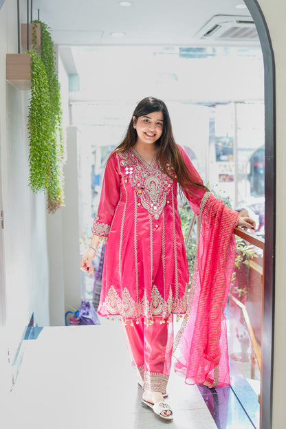 Neeva Embroidered Suit Set