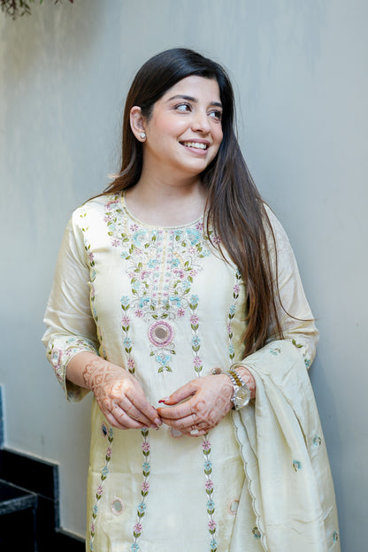 Suhira Embroidered Suit Set