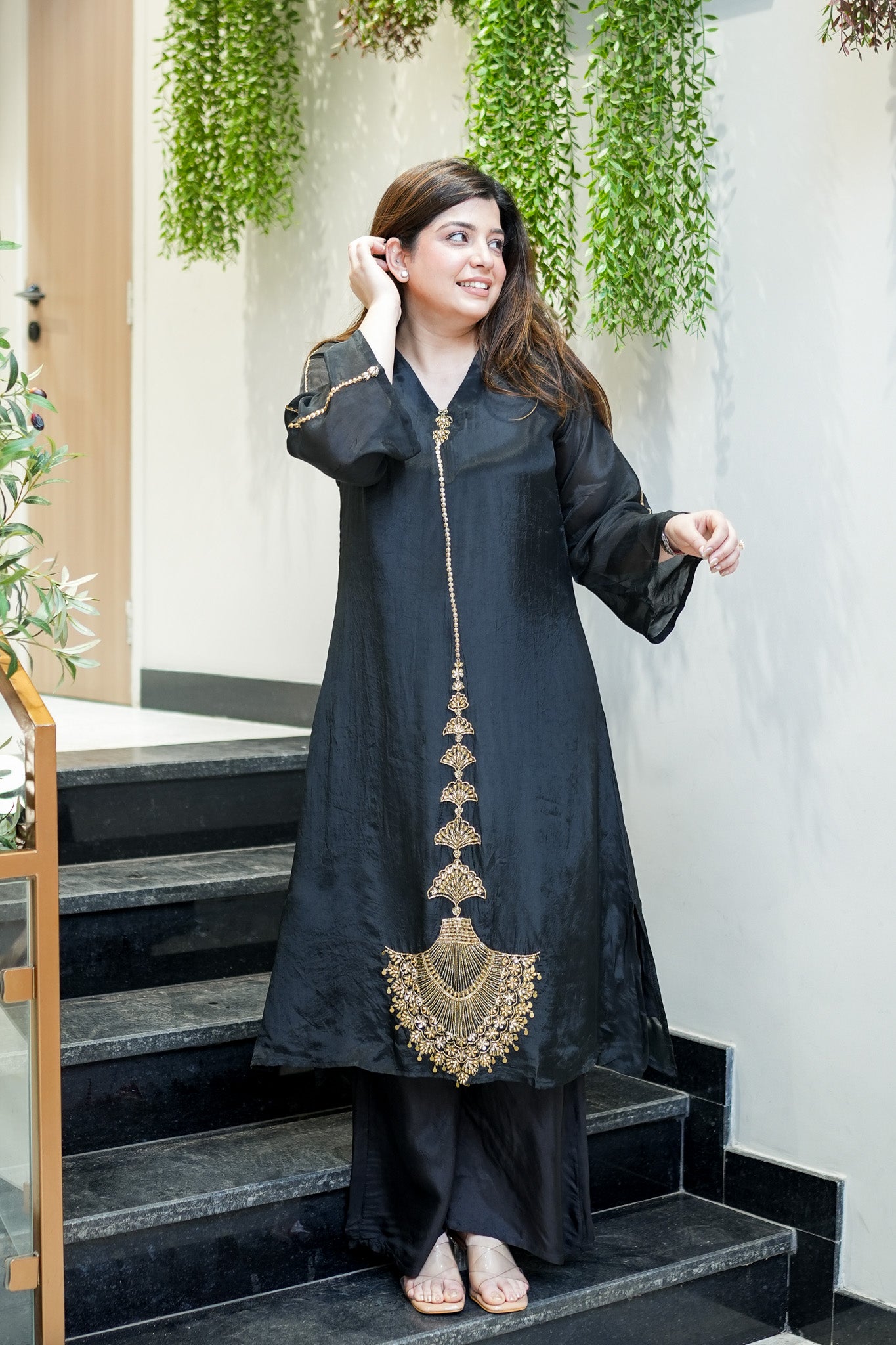 Geet Long Cord Set With Embroidery Deatiling