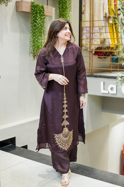 Geet Long Cord Set With Embroidery Deatiling