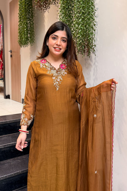 Tavira Floral Embroidered Suit Set