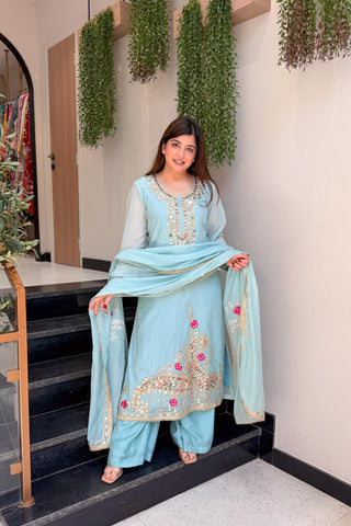 Shreen Mirror and Gotta Detailing Suit Set