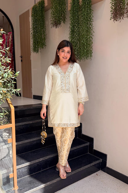 Nivika Mirror Embroidered Co ord Set