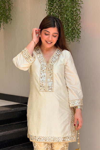 Nivika Mirror Embroidered Co ord Set