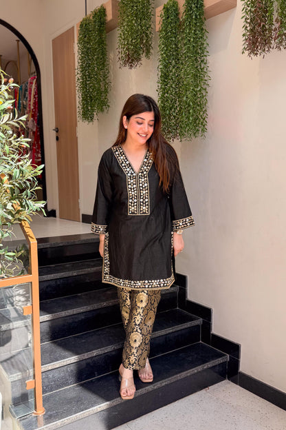 Nivika Mirror Embroidered Co ord Set