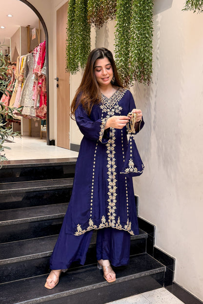 Arishfa Embroidered Co ord Set with Potli