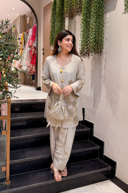Siyaara Embroidered Co ord Set with Potli