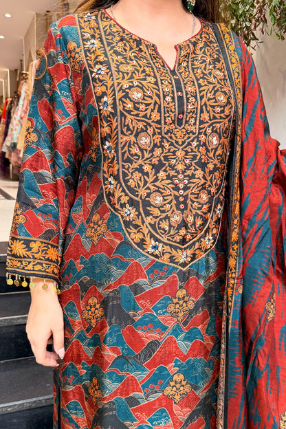 Nayara Floral Printed Long Suit Set