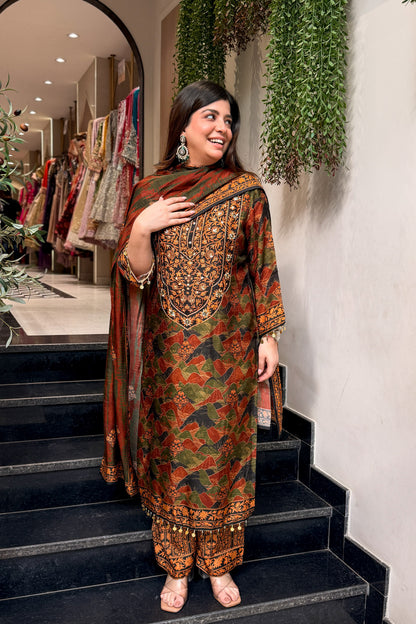 Nayara Floral Printed Long Suit Set