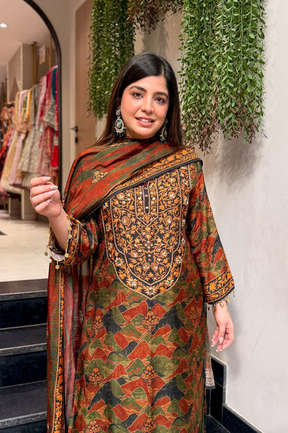 Nayara Floral Printed Long Suit Set