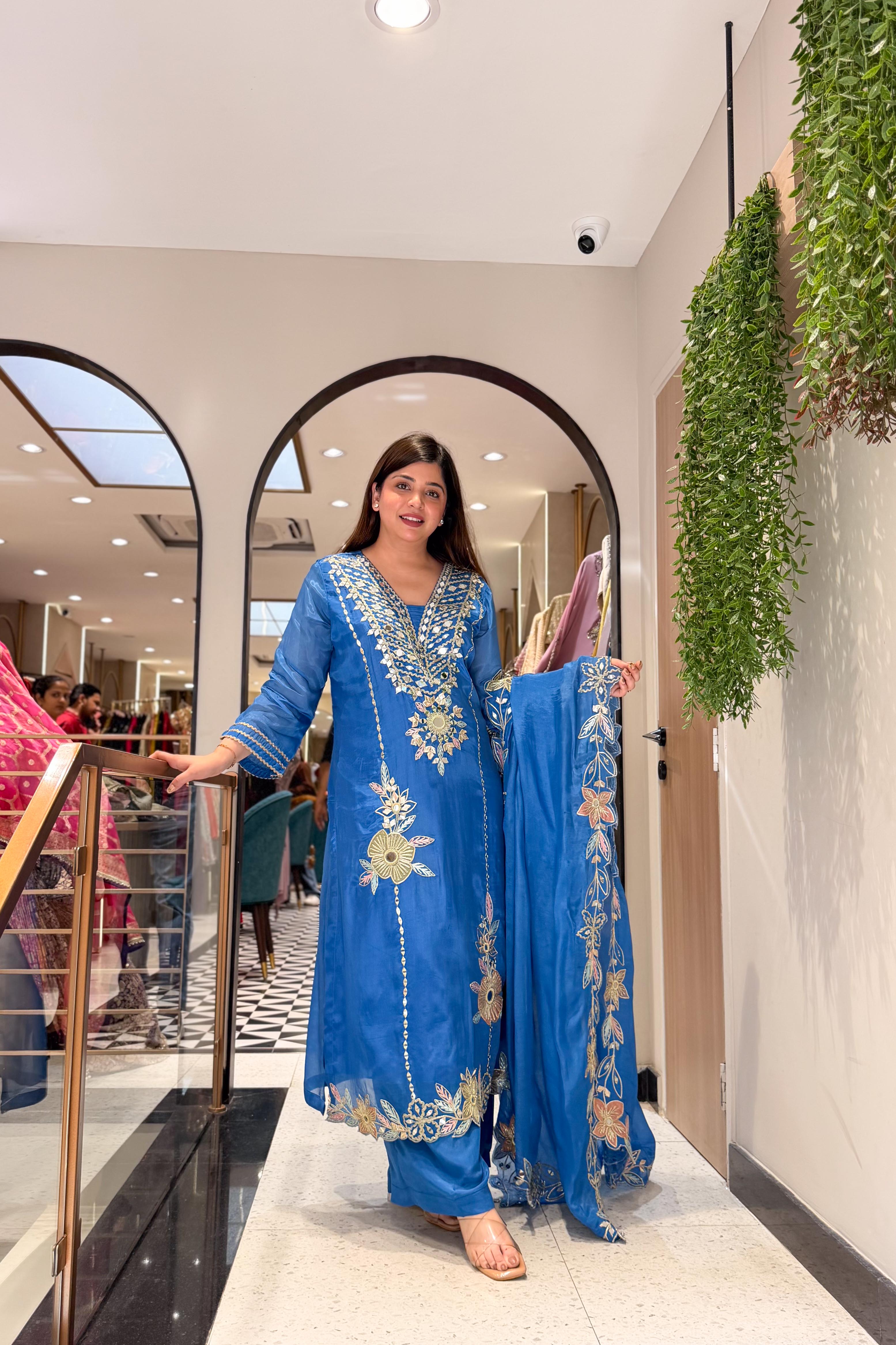 Riva Gotta And Mirror Detailing Suit Set