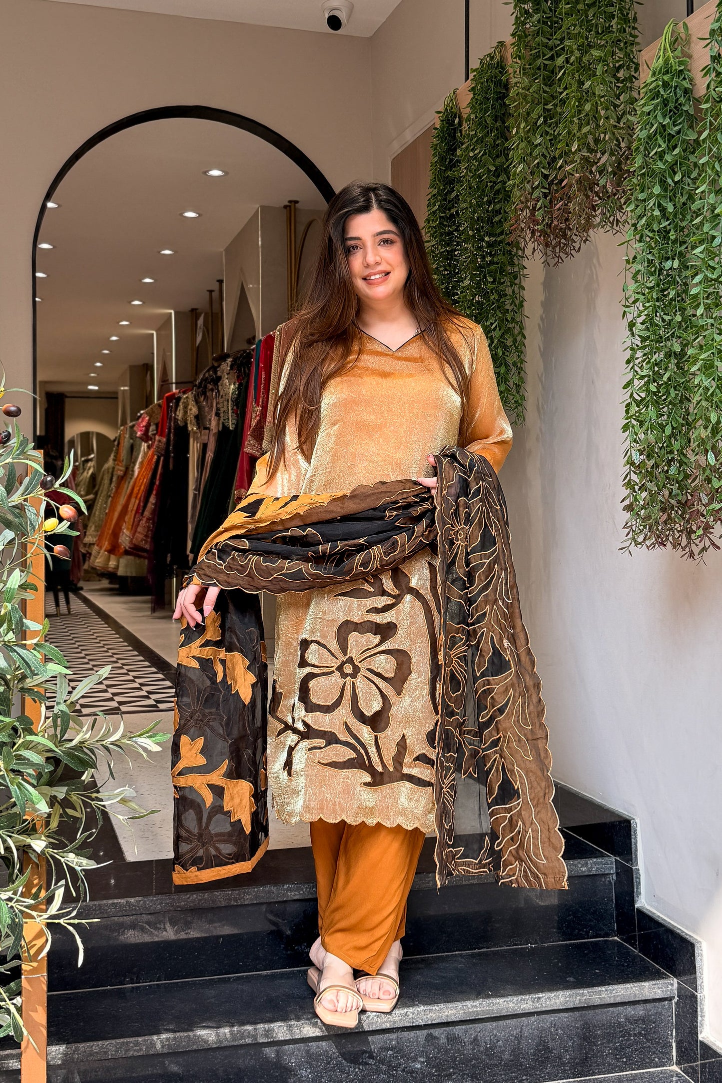 Hania Cutwork Tissue Suit Set