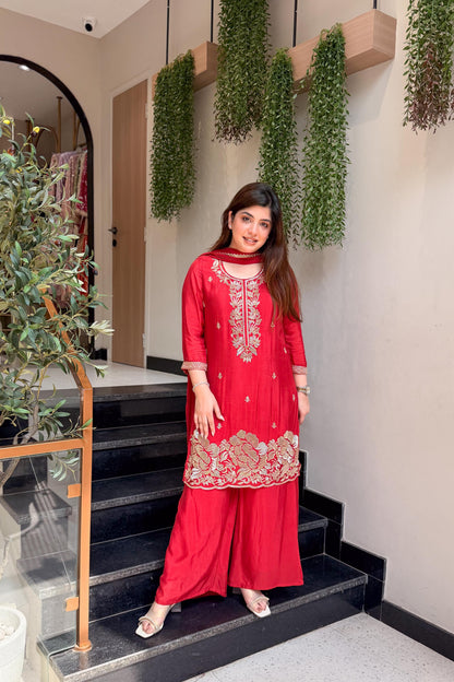 Viyona Embroidered Suit Set