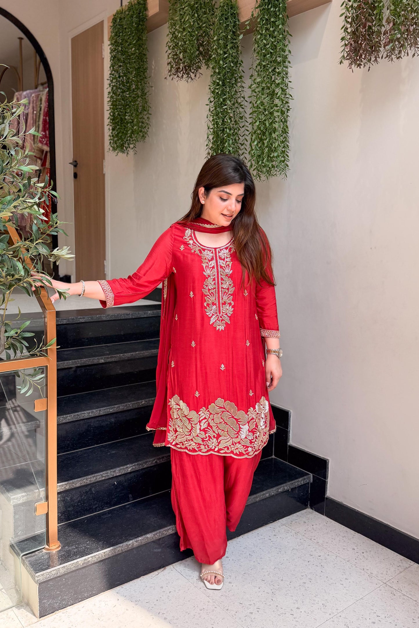 Viyona Embroidered Suit Set