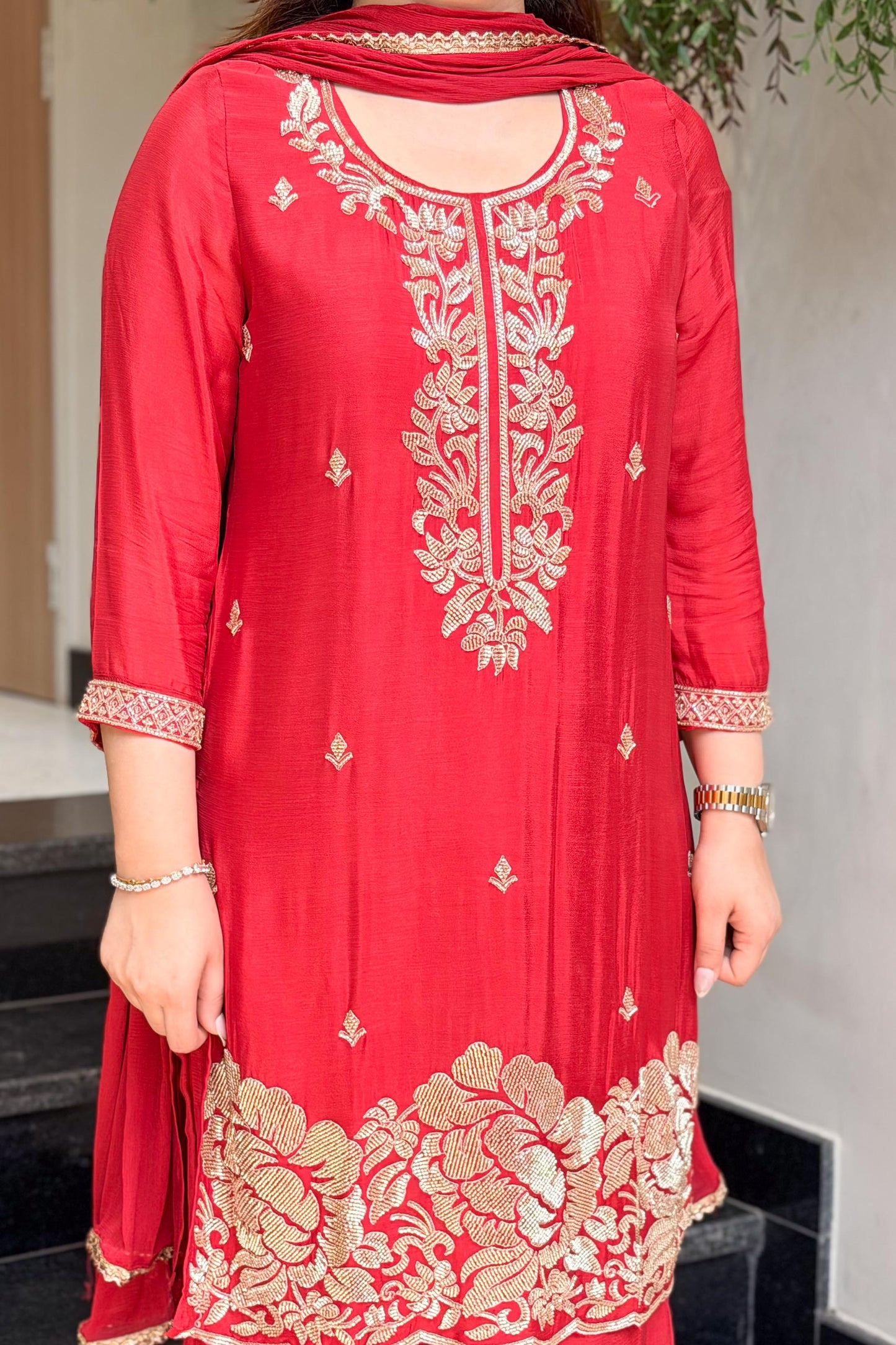 Viyona Embroidered Suit Set