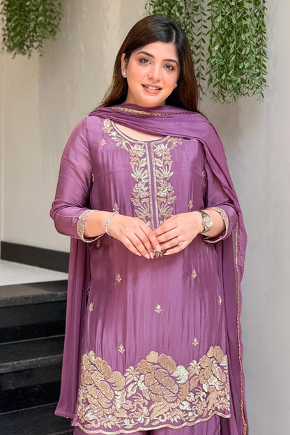 Viyona Embroidered Suit Set
