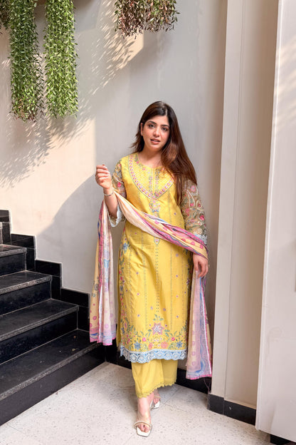Sabeeka Pakistani Embroidered Suit Set