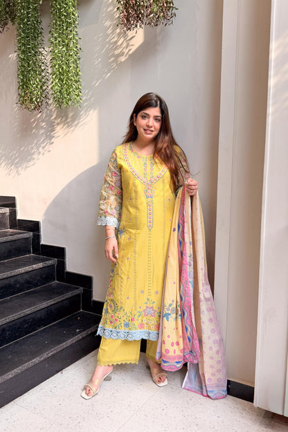 Sabeeka Pakistani Embroidered Suit Set