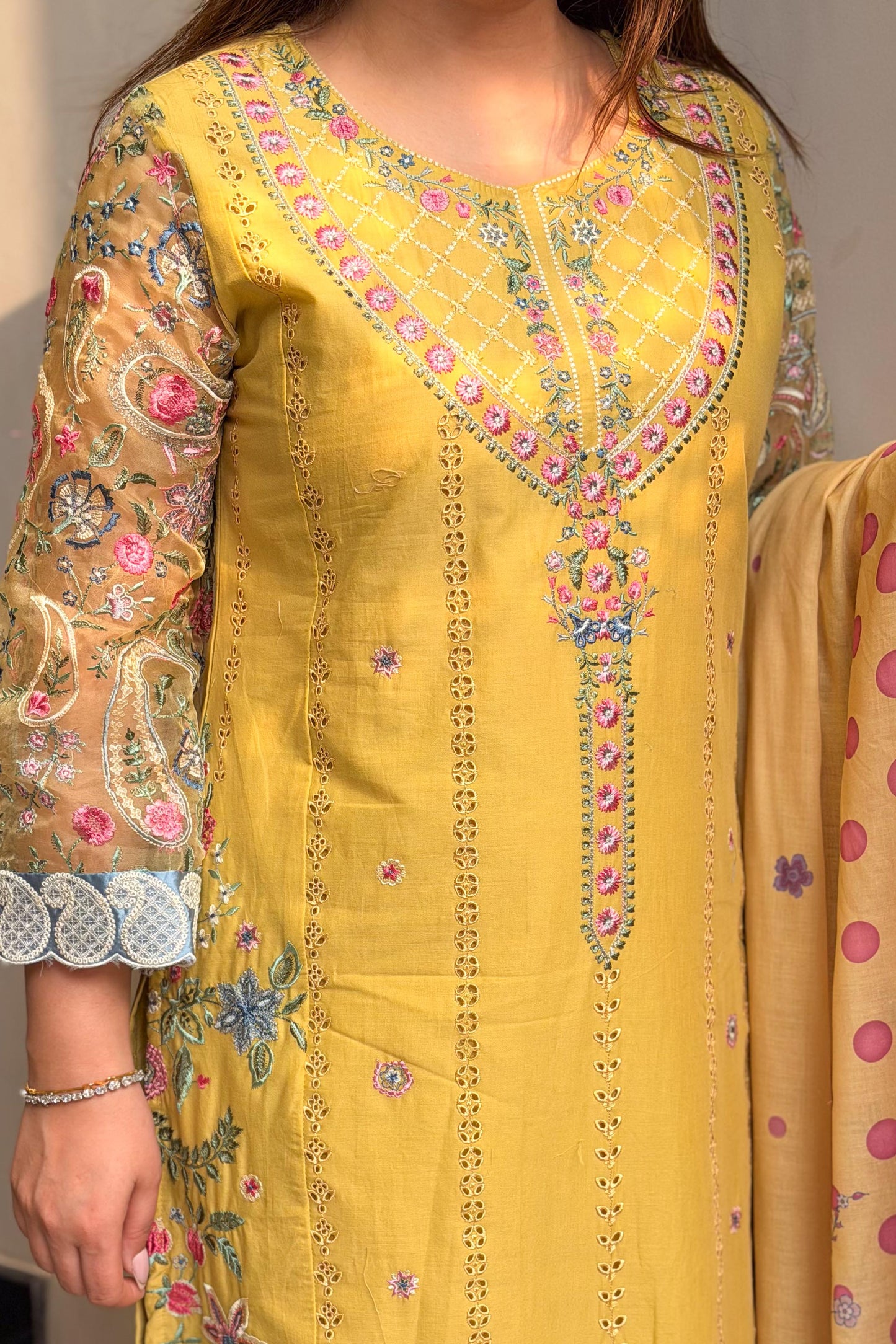 Sabeeka Pakistani Embroidered Suit Set