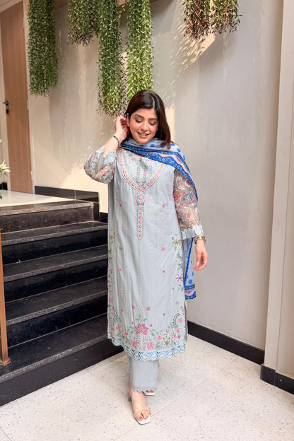 Sabeeka Pakistani Embroidered Suit Set