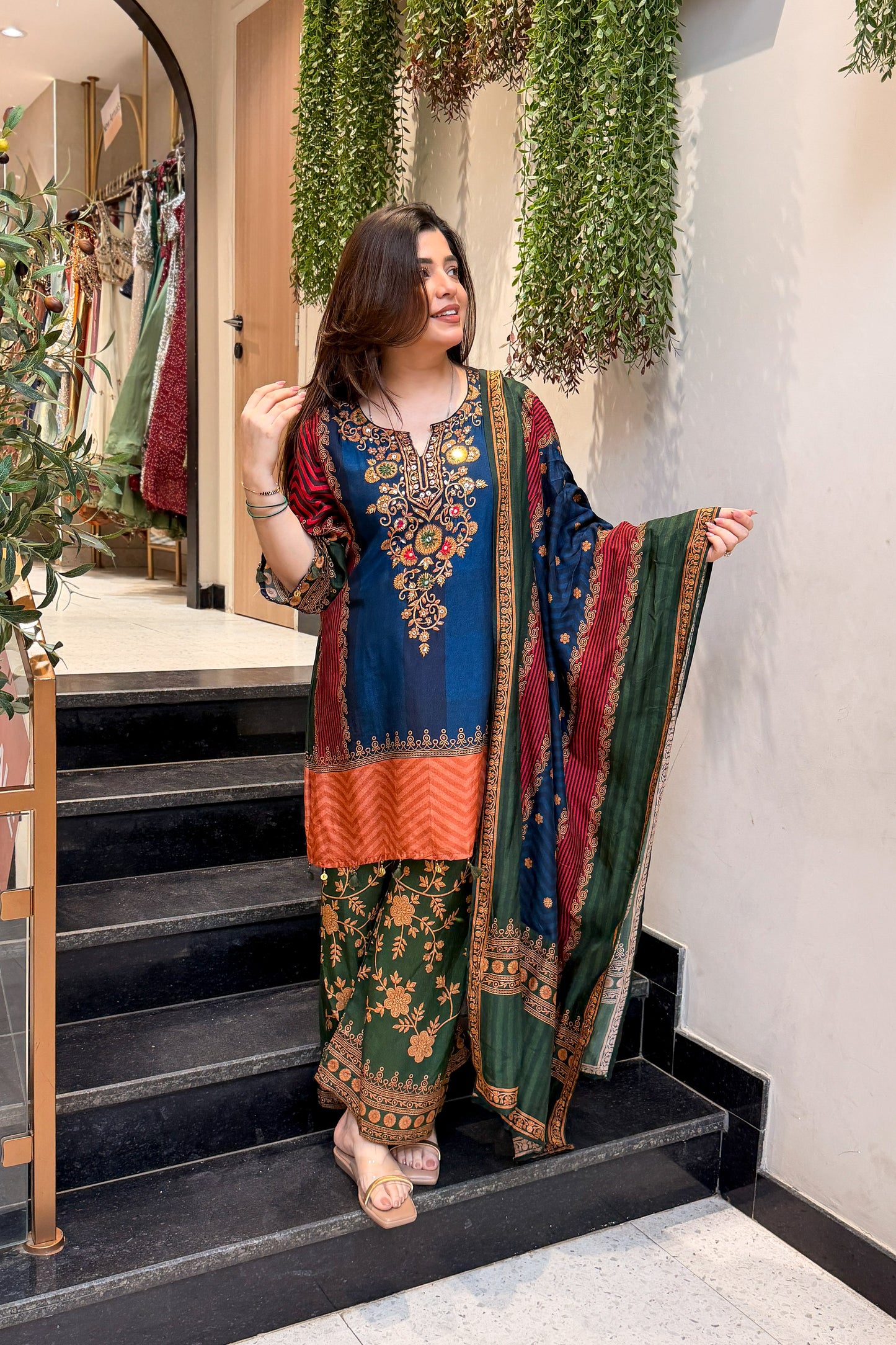 Naisha Floral Printed Suit Set