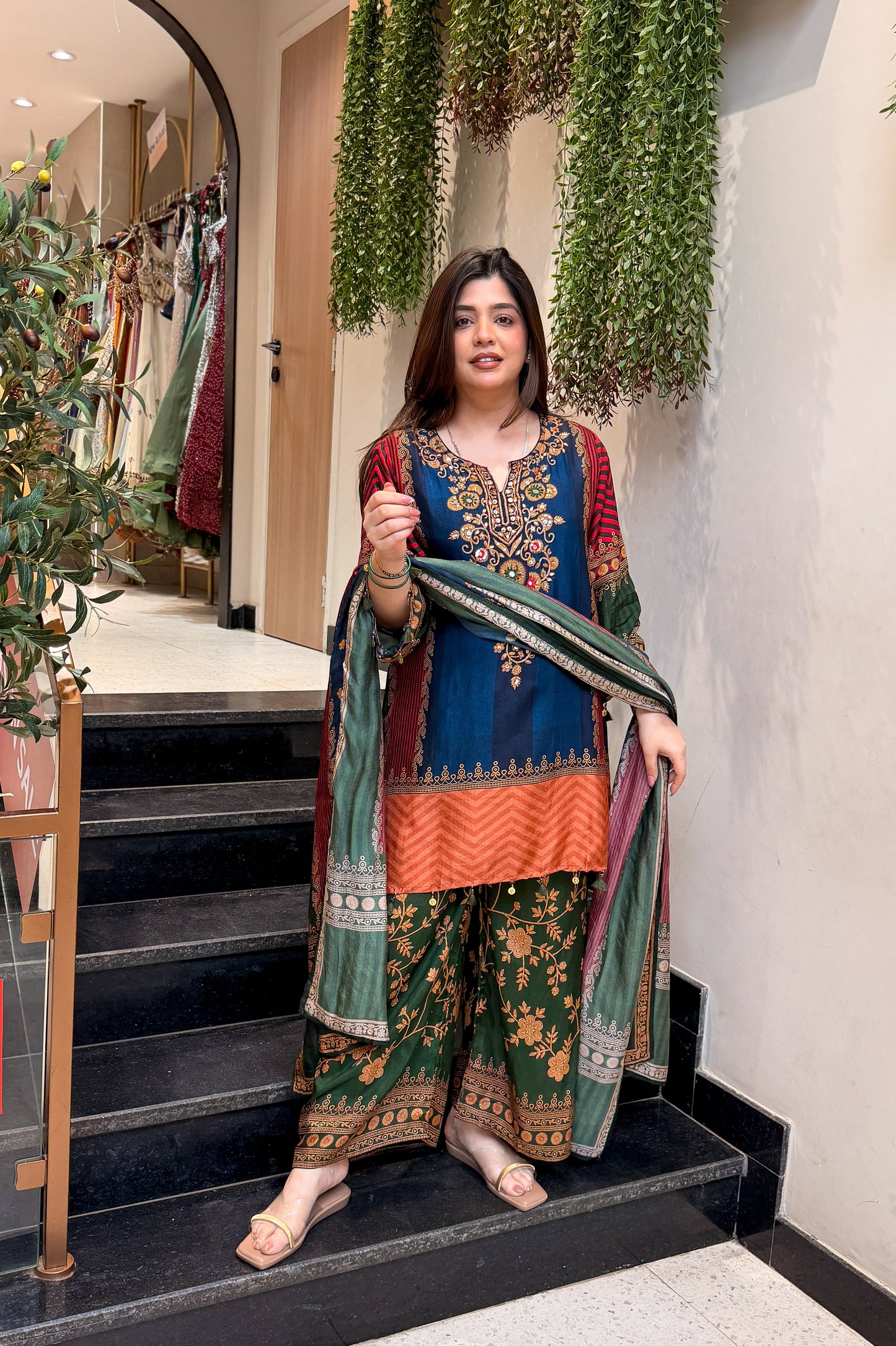 Naisha Floral Printed Suit Set