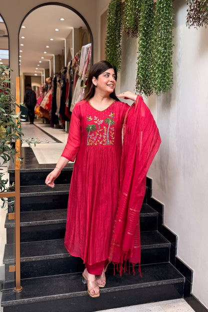 Devina Thread Embroidered Suit Set