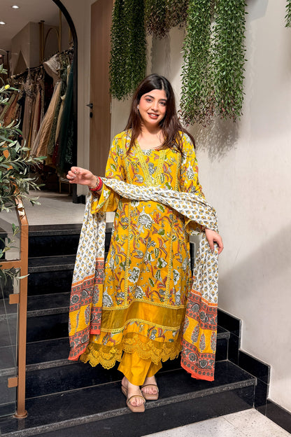 Pravita Floral Lace Work Suit Set